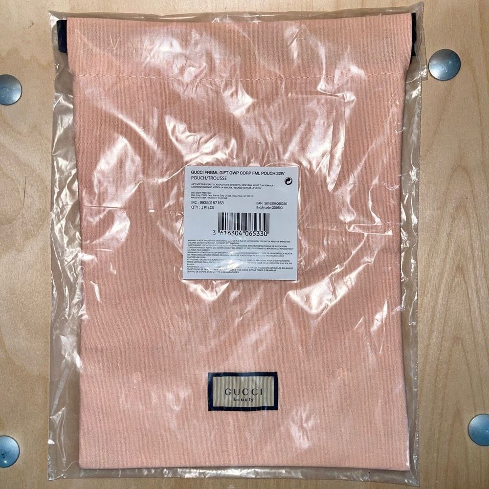 NWT Gucci Beauty Drawstring Pouch - Picture 3 of 5